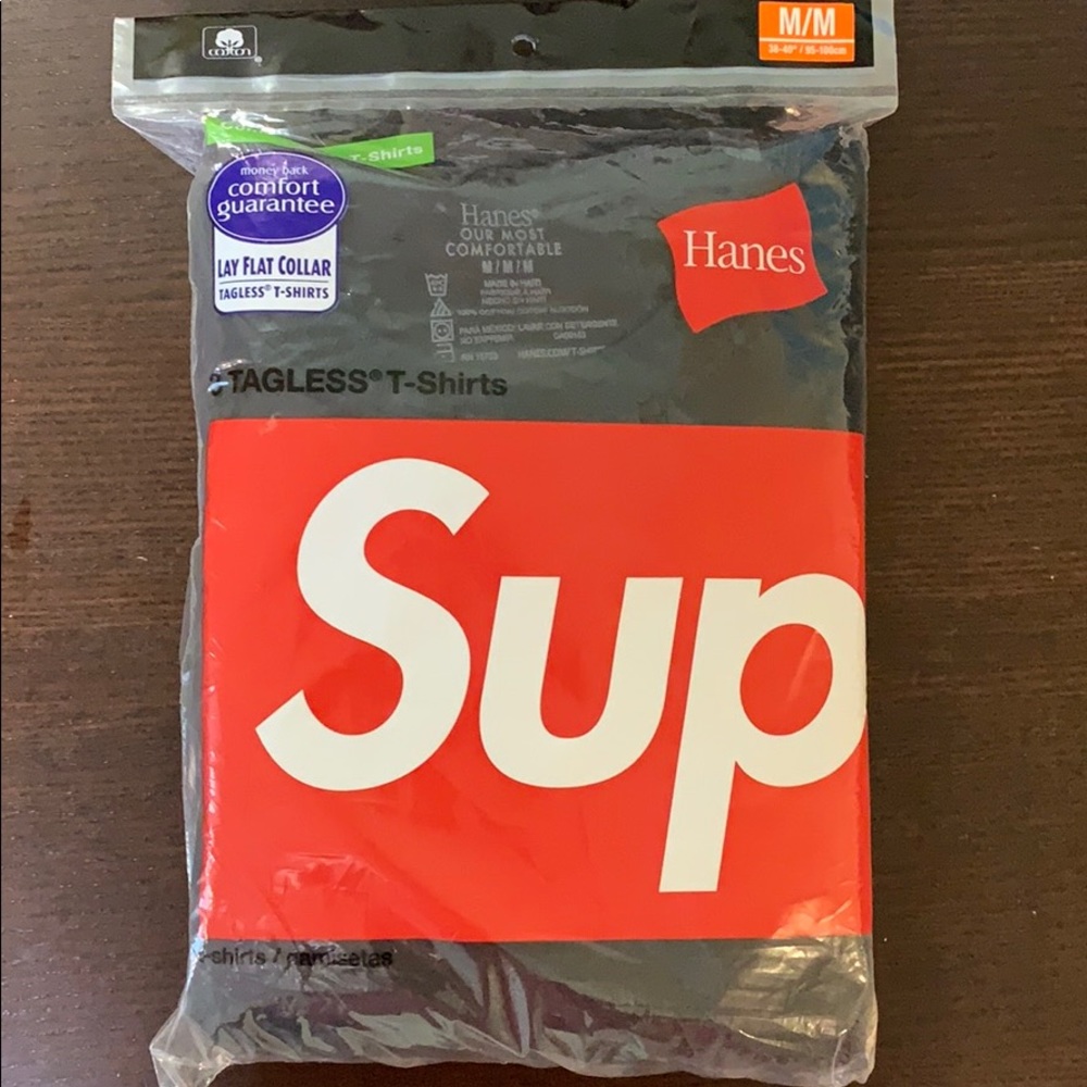 Supreme Hanes tee